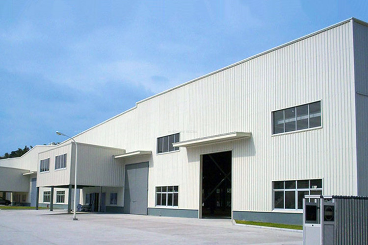 Edificio de taller de estructura de acero de estilo industrial